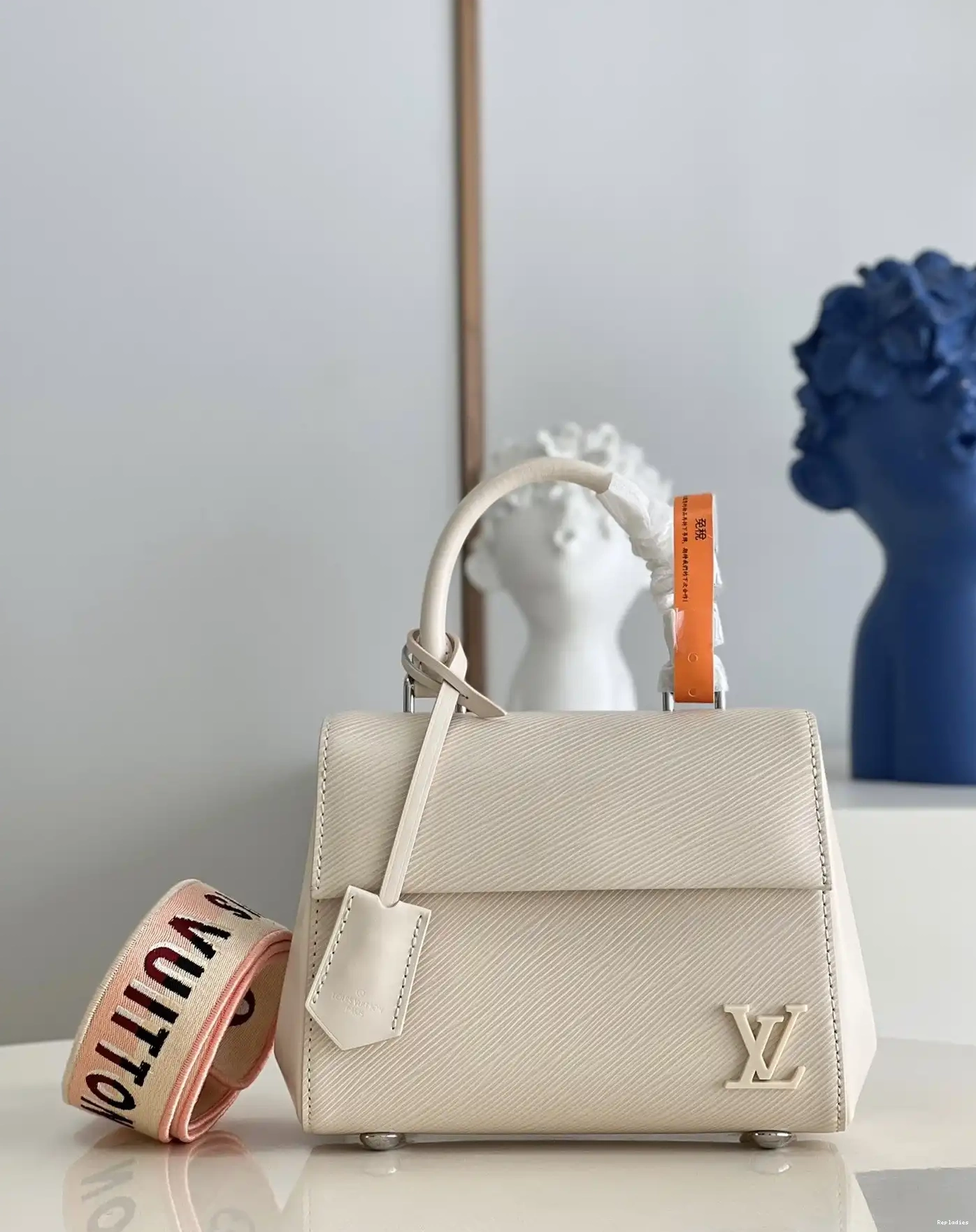 Fake Louis Bags MINI LOUIS CLUNY VUITTON 0611